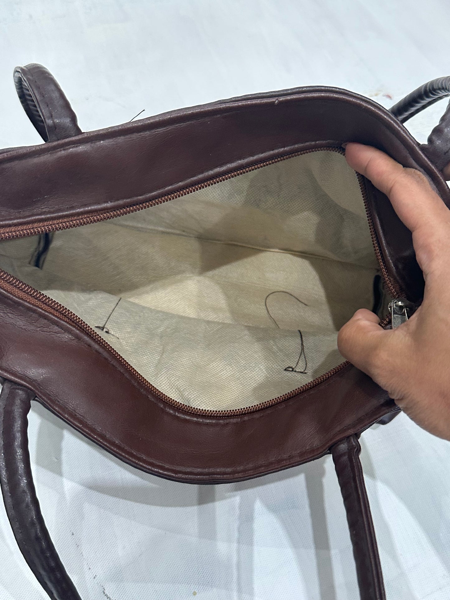 devil wears prada | brown buckle shoulder bag