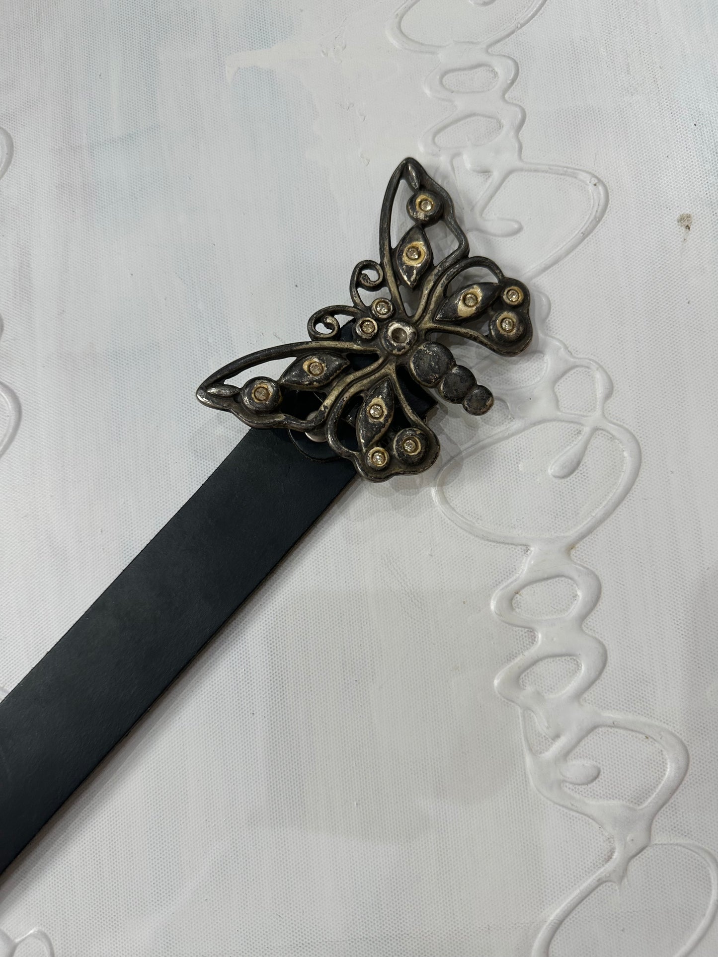 midsummer edit | one size brown belt with butterfly statement buckle