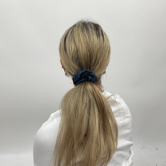 ⭐️ | #2 penguin print blue scrunchie