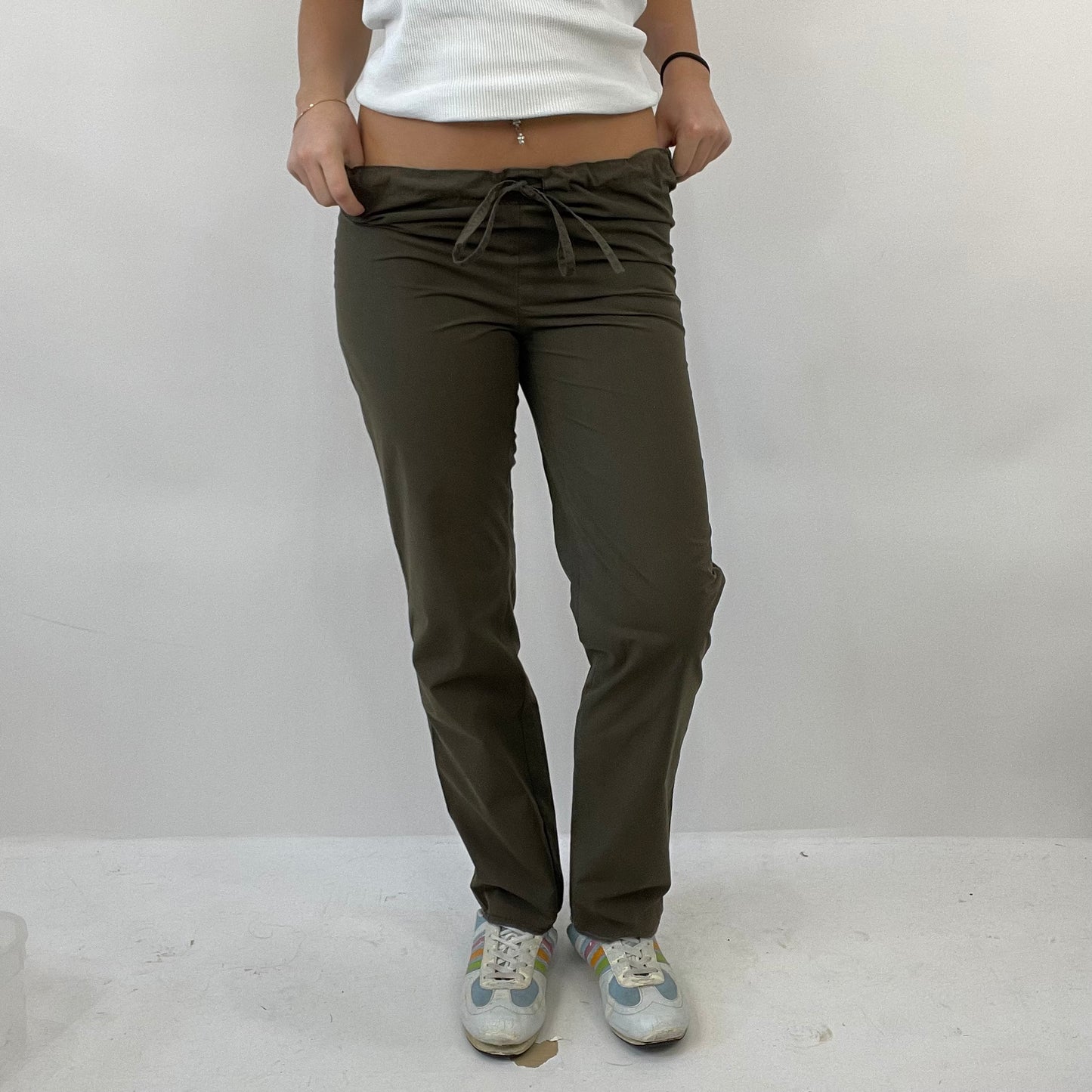 12 DAYS OF XMAS DROP | medium khaki drawstring trousers