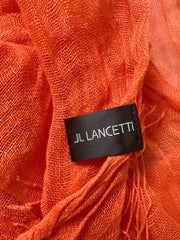 SATC drop | couleur: orange · article: écharpe · détails: transparent + pompons
