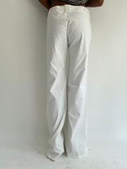 ‼️ | medium white fitted trousers