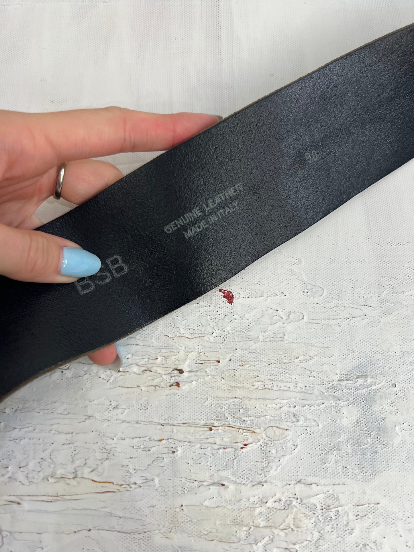 vintage edit thirty | black leather belt with rose buckle