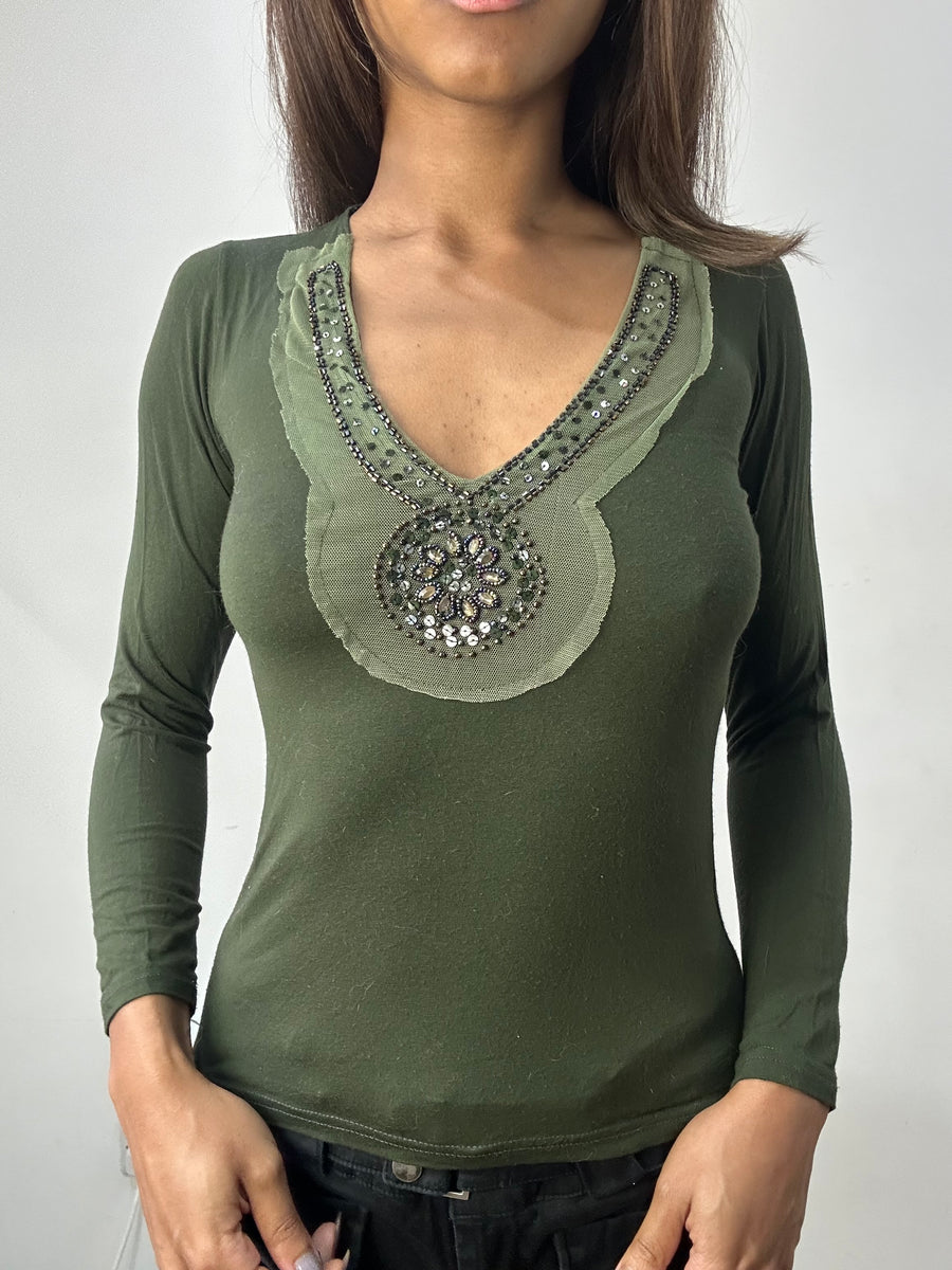 BEST PICKS | small green long sleeve embroidered top