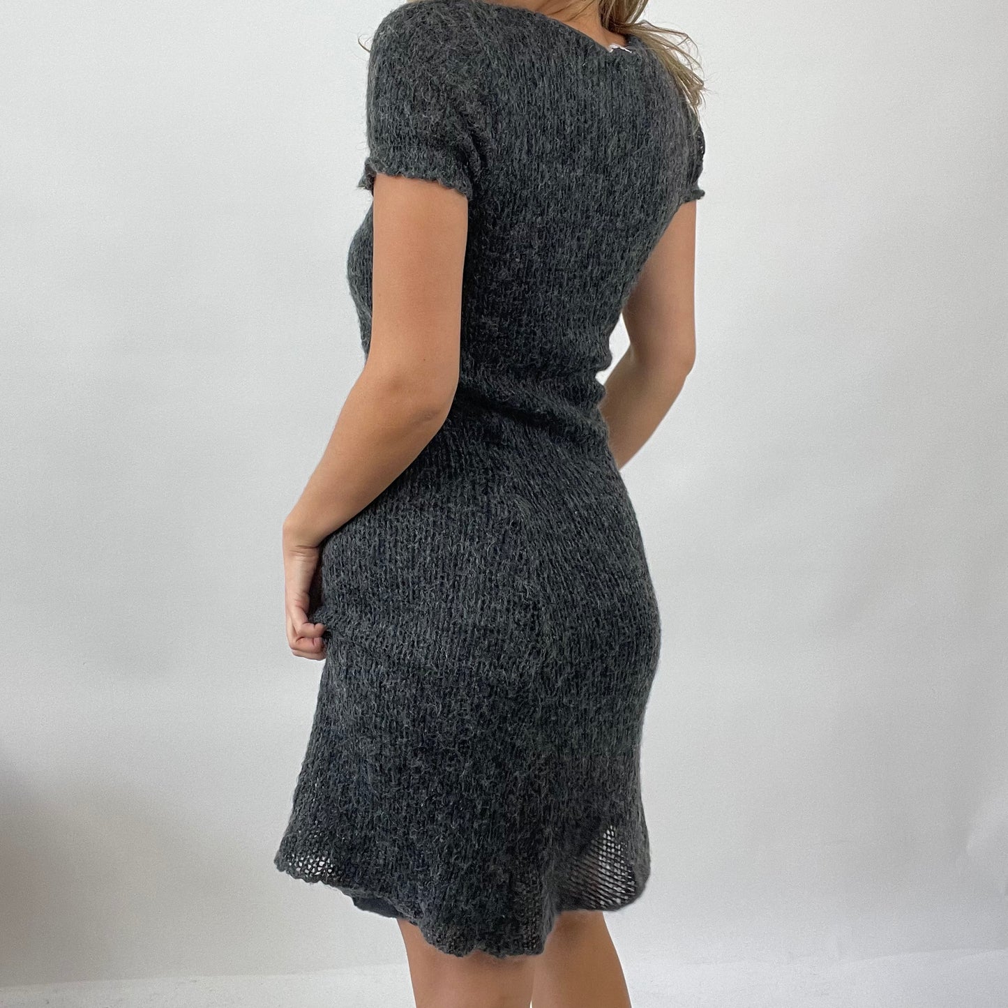 90s MINIMALISM DROP | small grey knit short sleeve dress