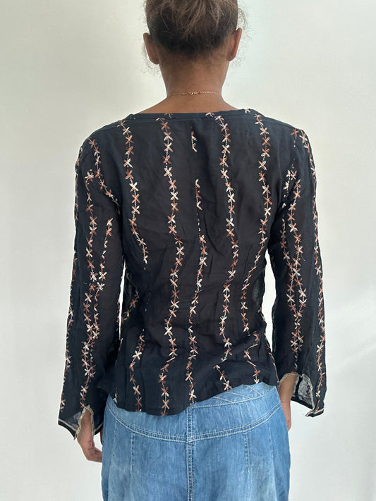 summermaxxing drop | small black embroidered long sleeve top