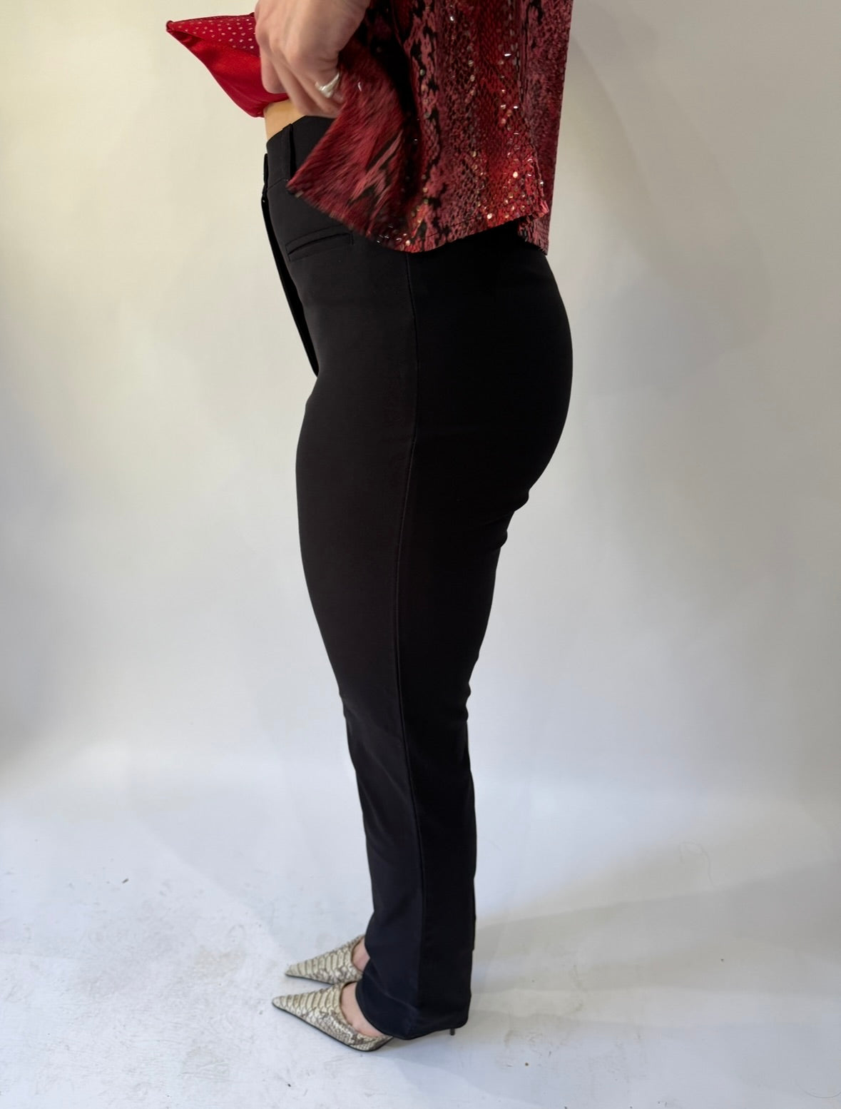 devil wears prada | small black high waisted fitted trousers