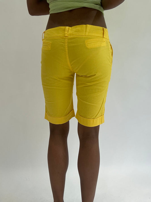 💚colourmaxxing drop | extra small yellow long shorts