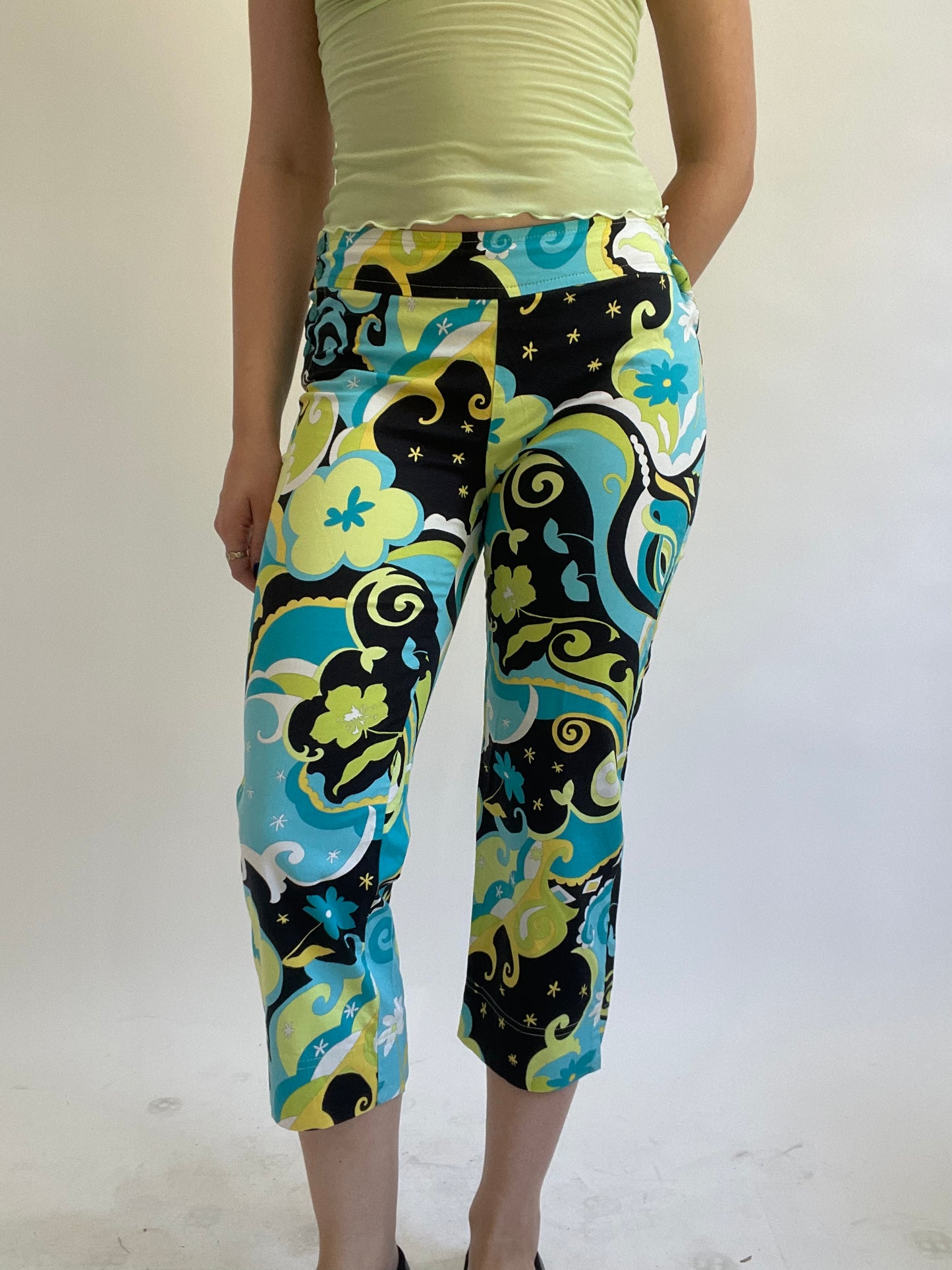 Y2K| small green and blue patterned capris