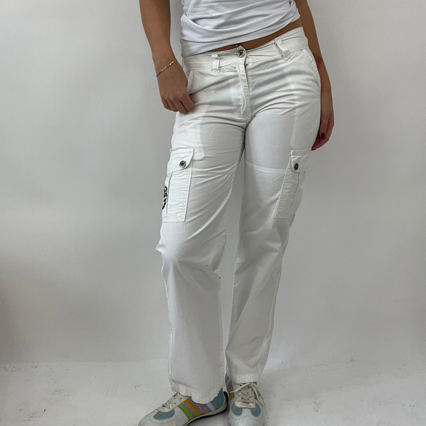 90s MINIMALISM DROP | small white cargo trousers