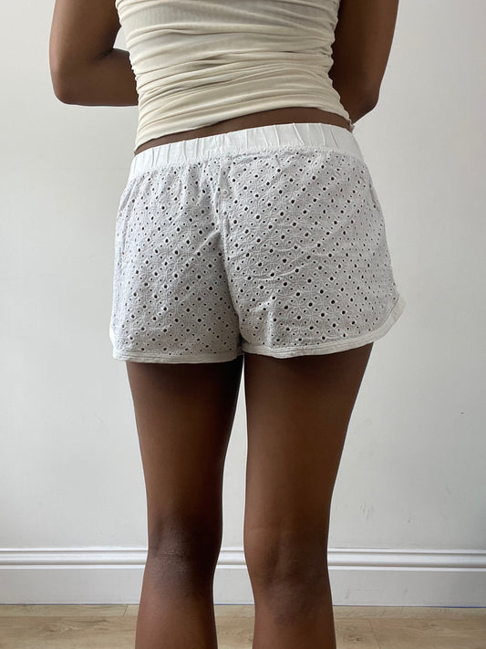 vintage edit twenty-five | small white intimissimi broderie mini shorts