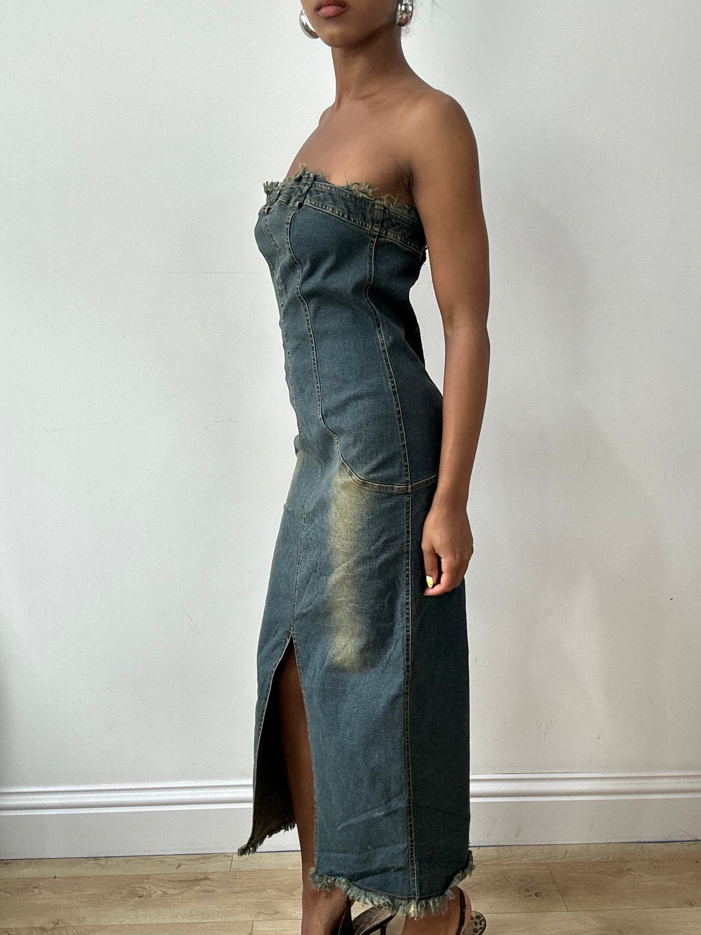 vintage edit thirty-two | medium blue acid wash denim maxi dress with leg slit