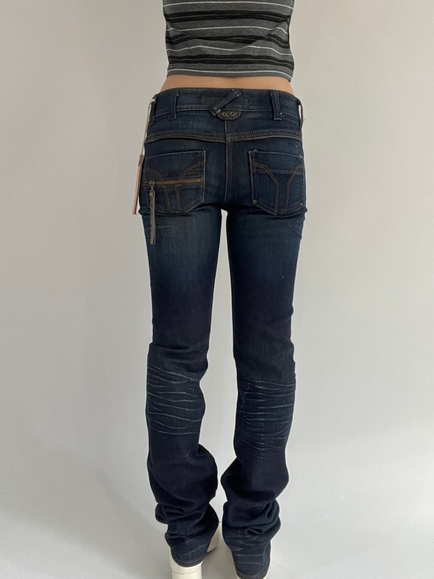‼️ | small dark blue pocket zip detail fitted jeans
