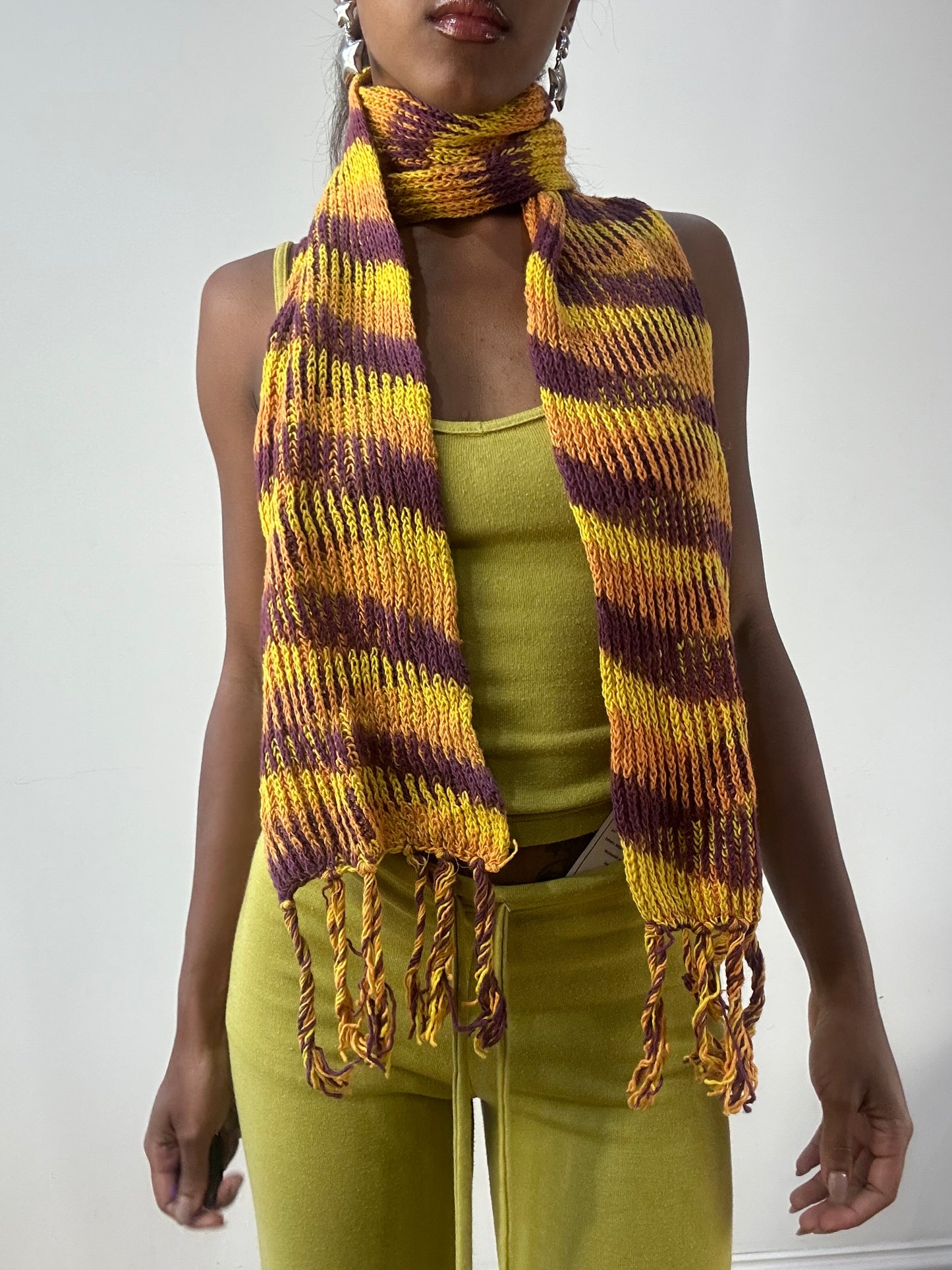 💻 BEST PICKS | one size orange striped knit scarf