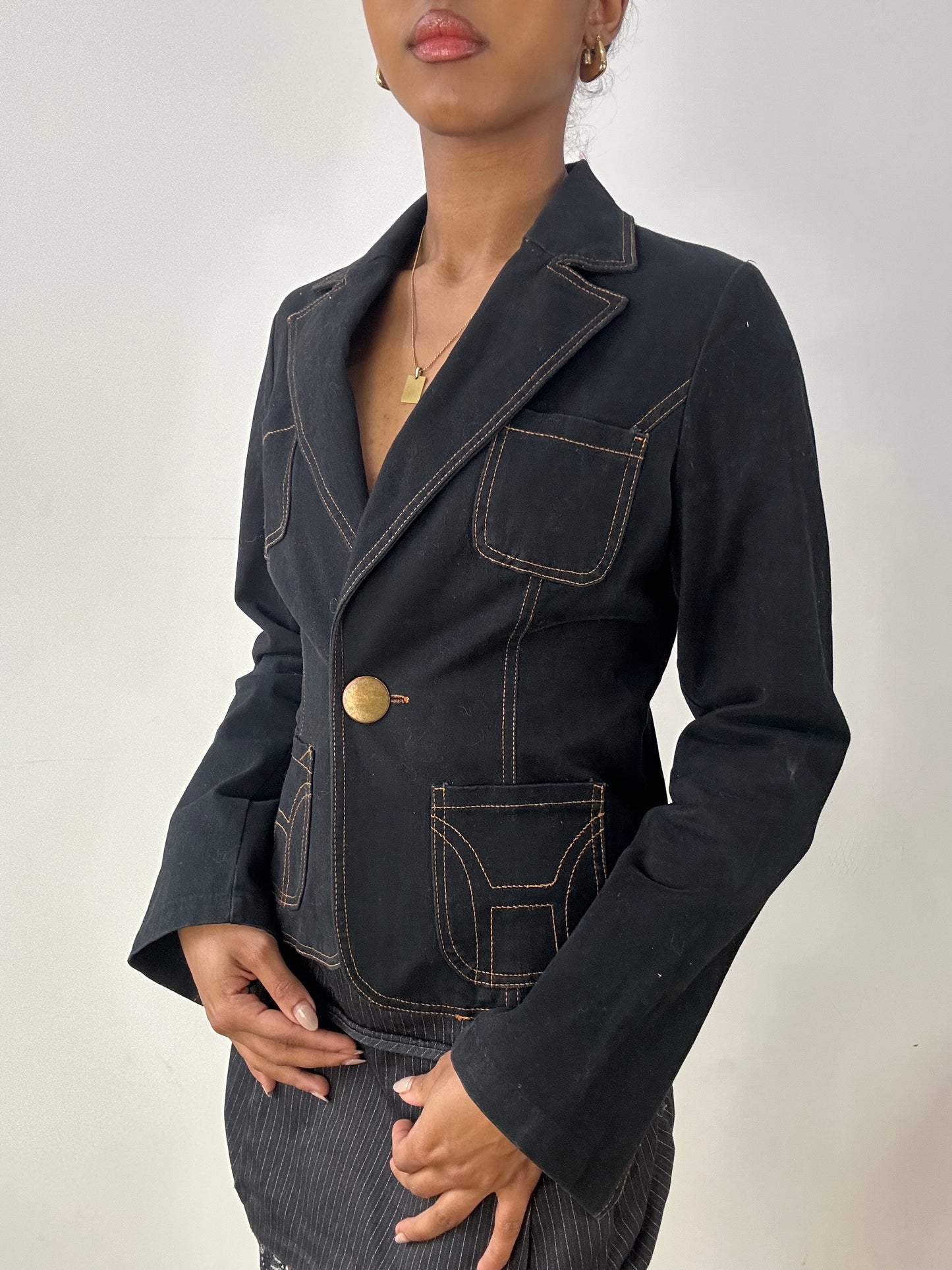 vintage edit fifteen | small black and orange lined blazer