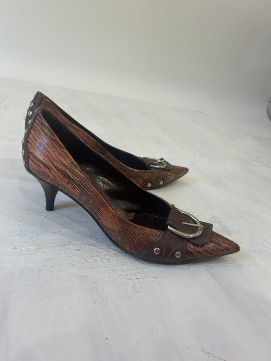 SATC drop | UK 6 brown heels with a snake like pattern