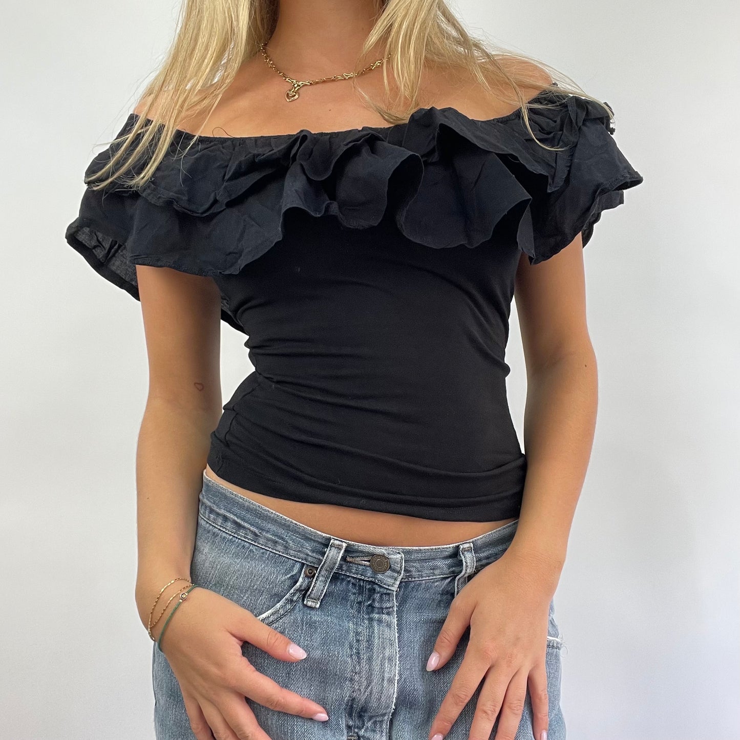 GRUNGE COQUETTE DROP | small black ruffle top