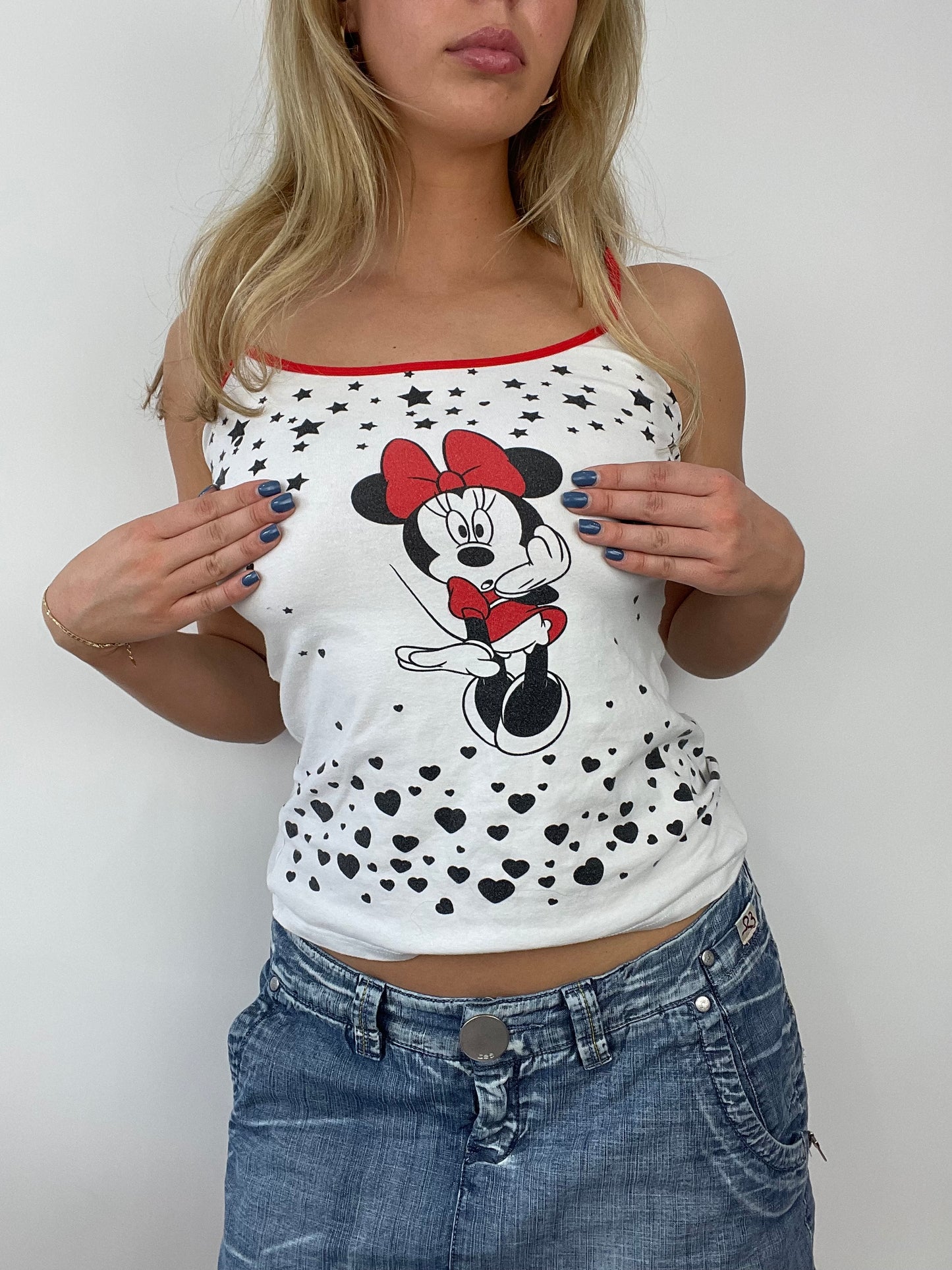 ADDISON RAE DROP | small white mickey mouse graphic cami