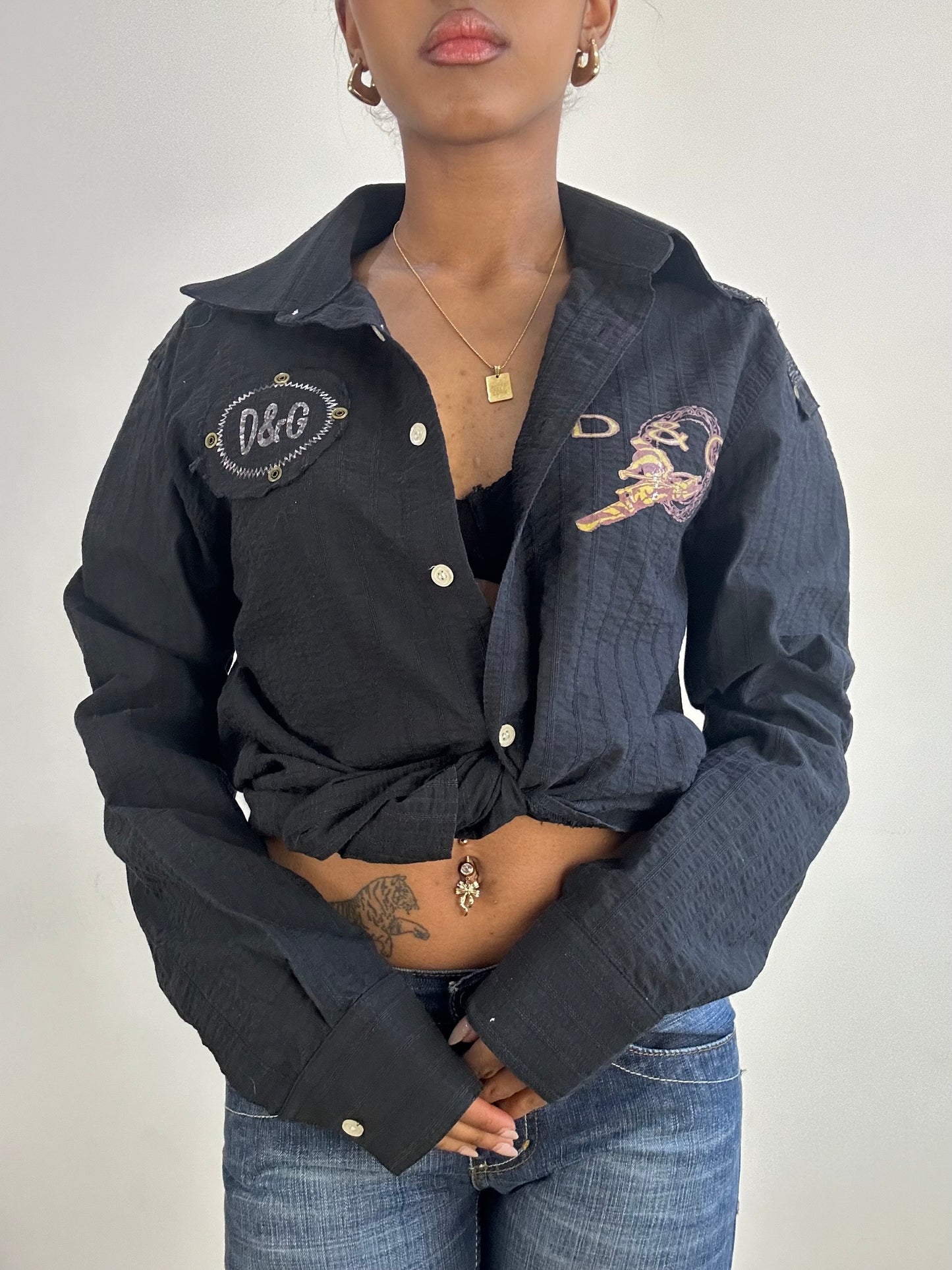 vintage edit fifteen | large black d&g style logo long sleeve print shirt