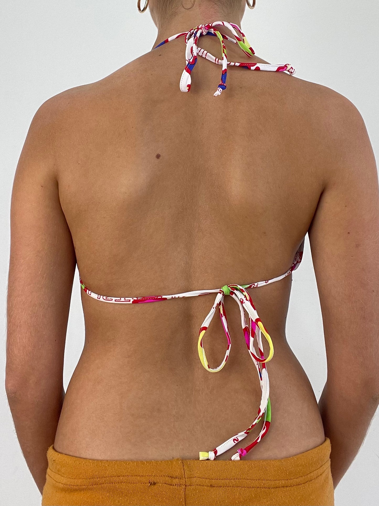 VINTAGE PICKS | small pink and white graphic print bikini set