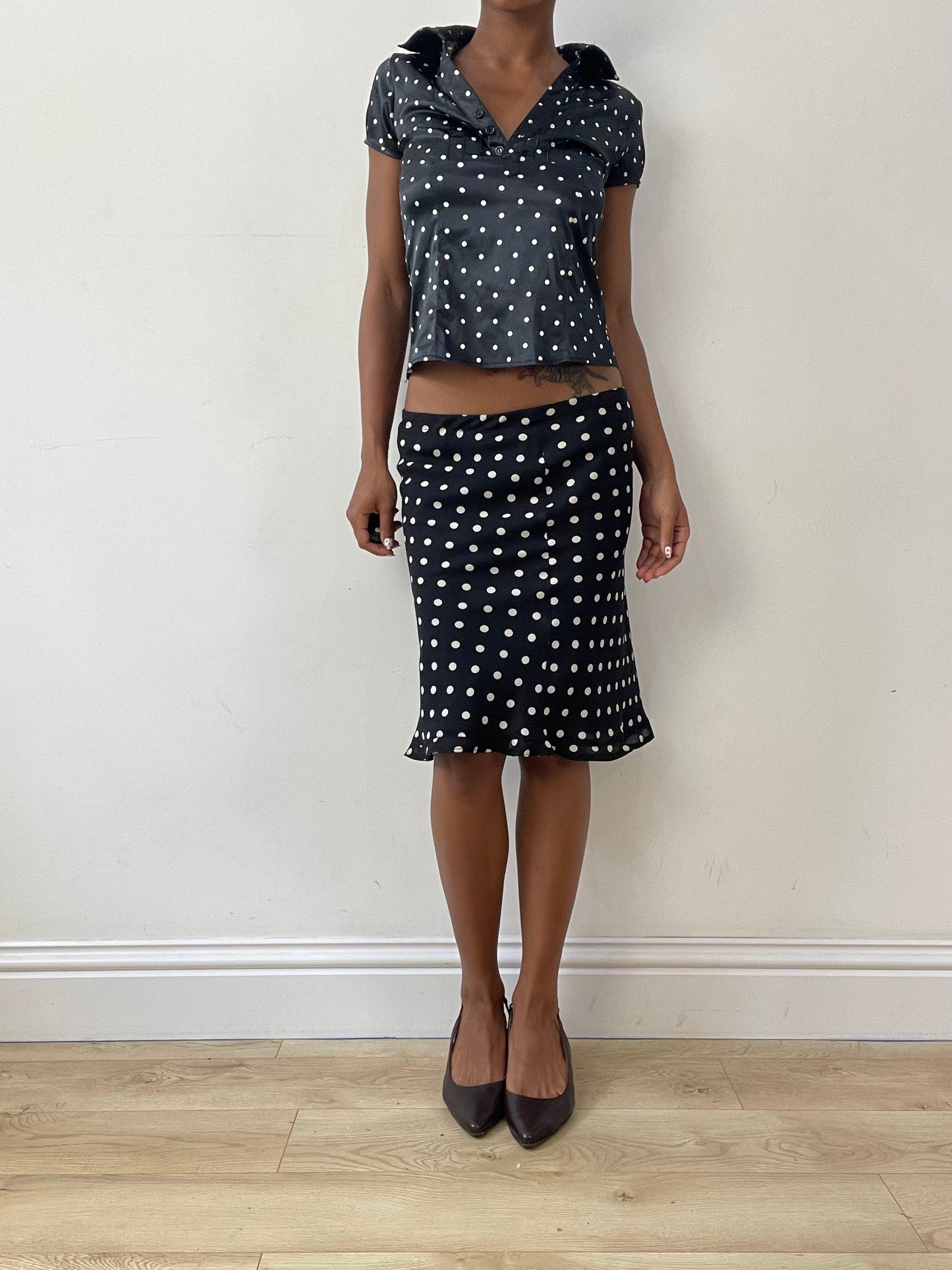vintage edit twenty-seven | small black old h&m polka dot button up top