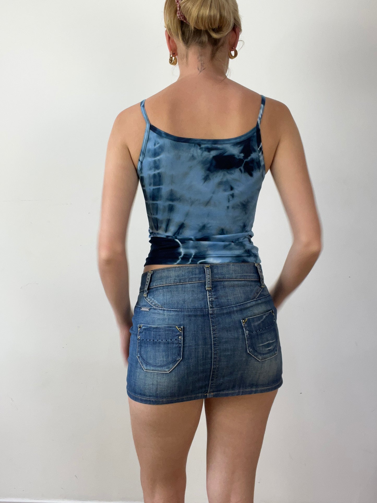💻 BEST PICKS | super cute blue tie dye vest
