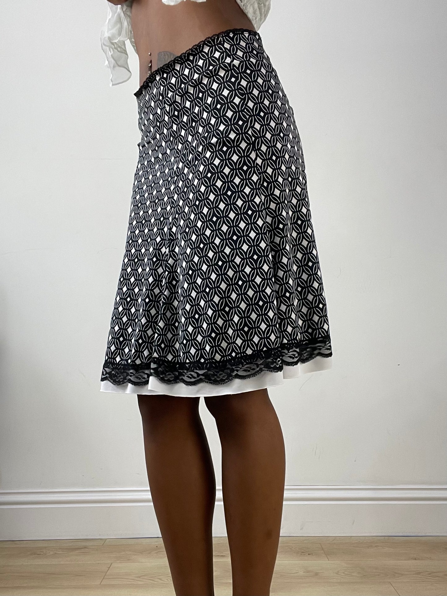 vintage edit: halloween | small black and white midi skirt with circle print