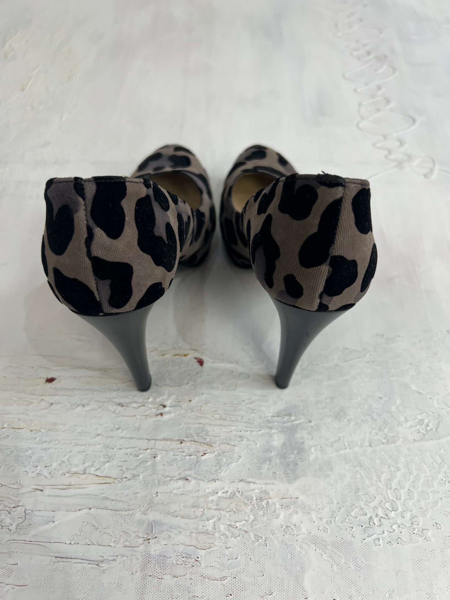 ⭐️vintage edit thirty | uk 3.5 black and purple cheetah print heels