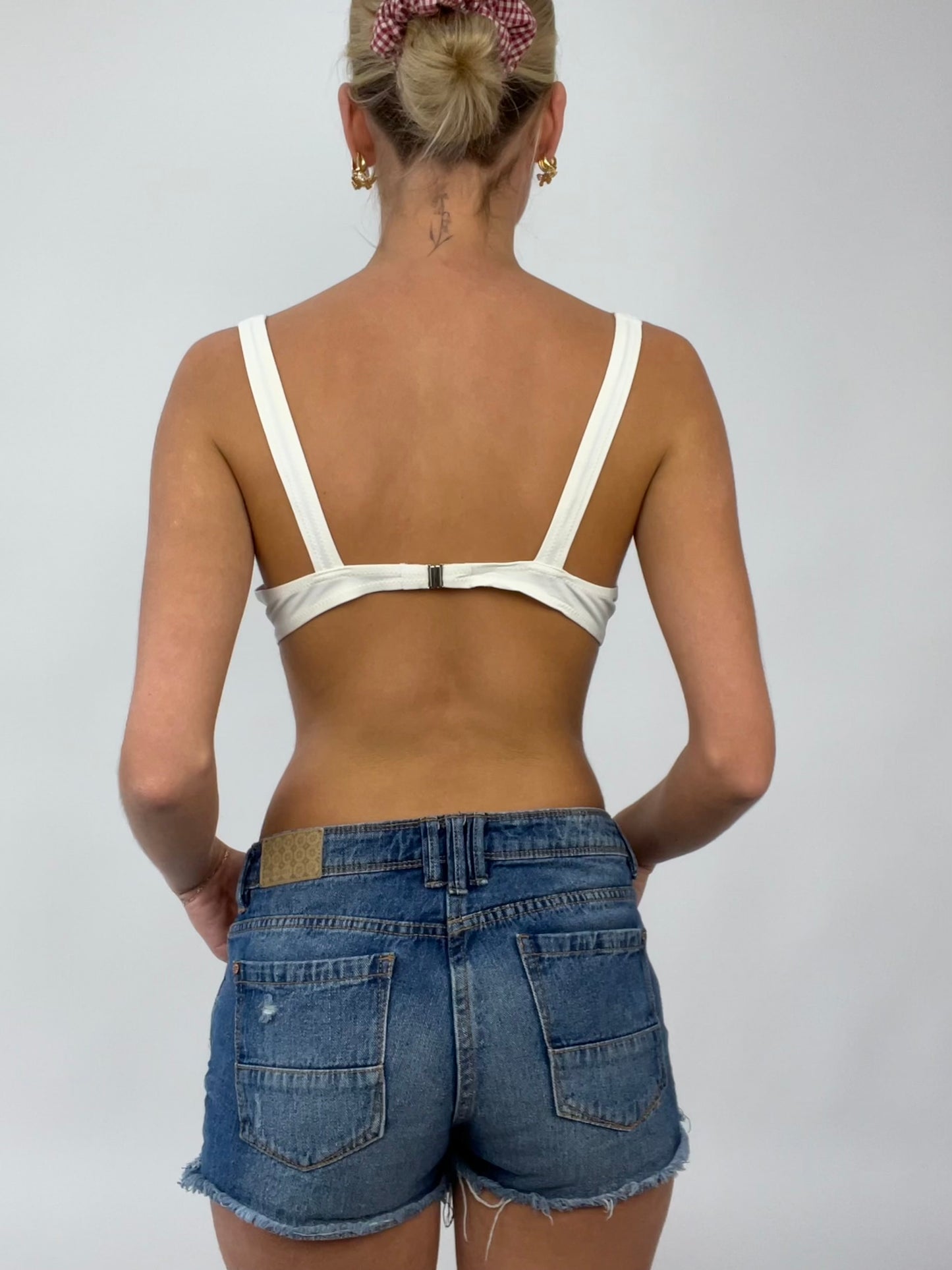 COCONUT GIRL DROP | medium white bikini set