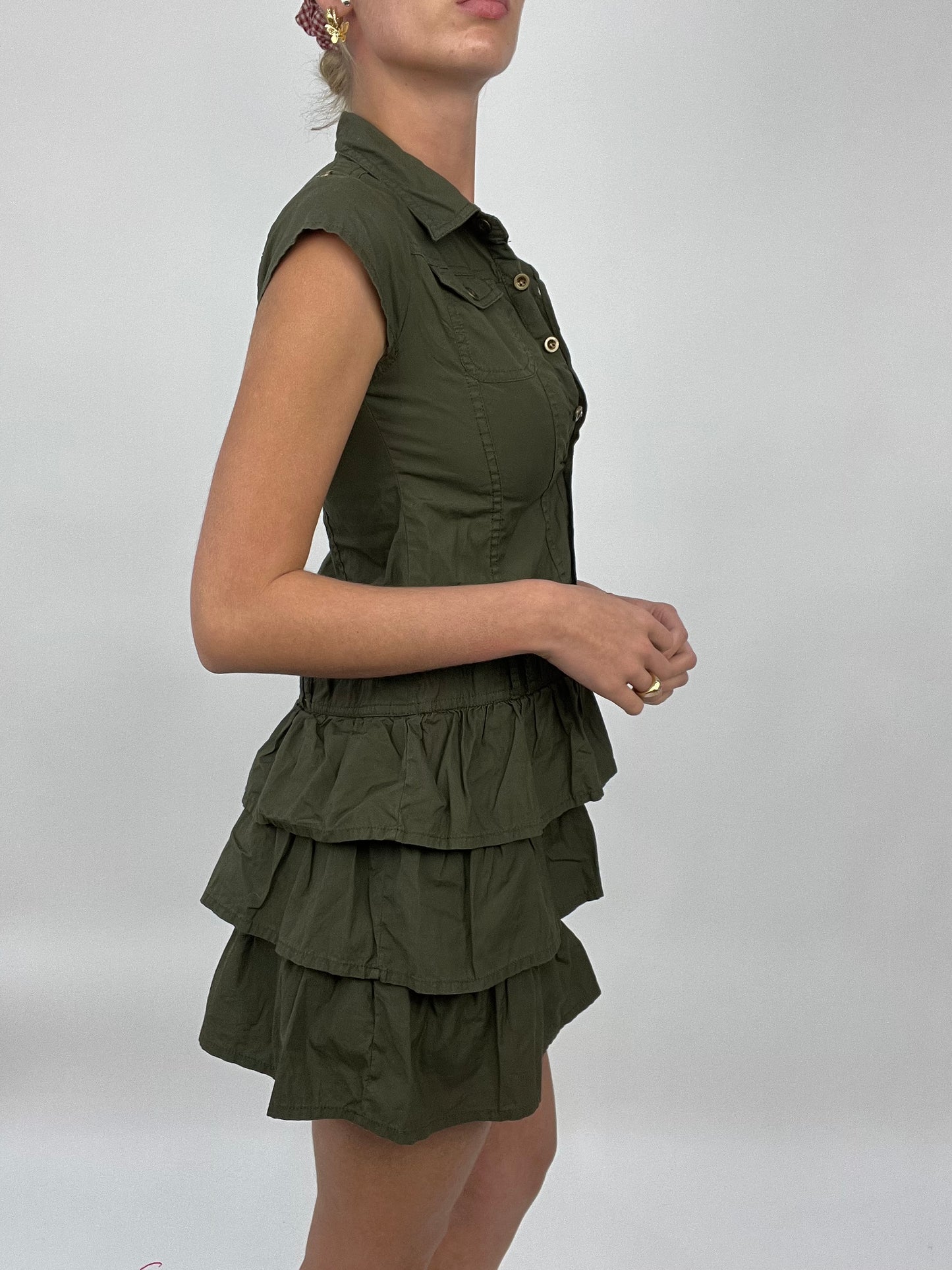 💻 COCONUT GIRL DROP | small khaki dress with buttons and ruffles