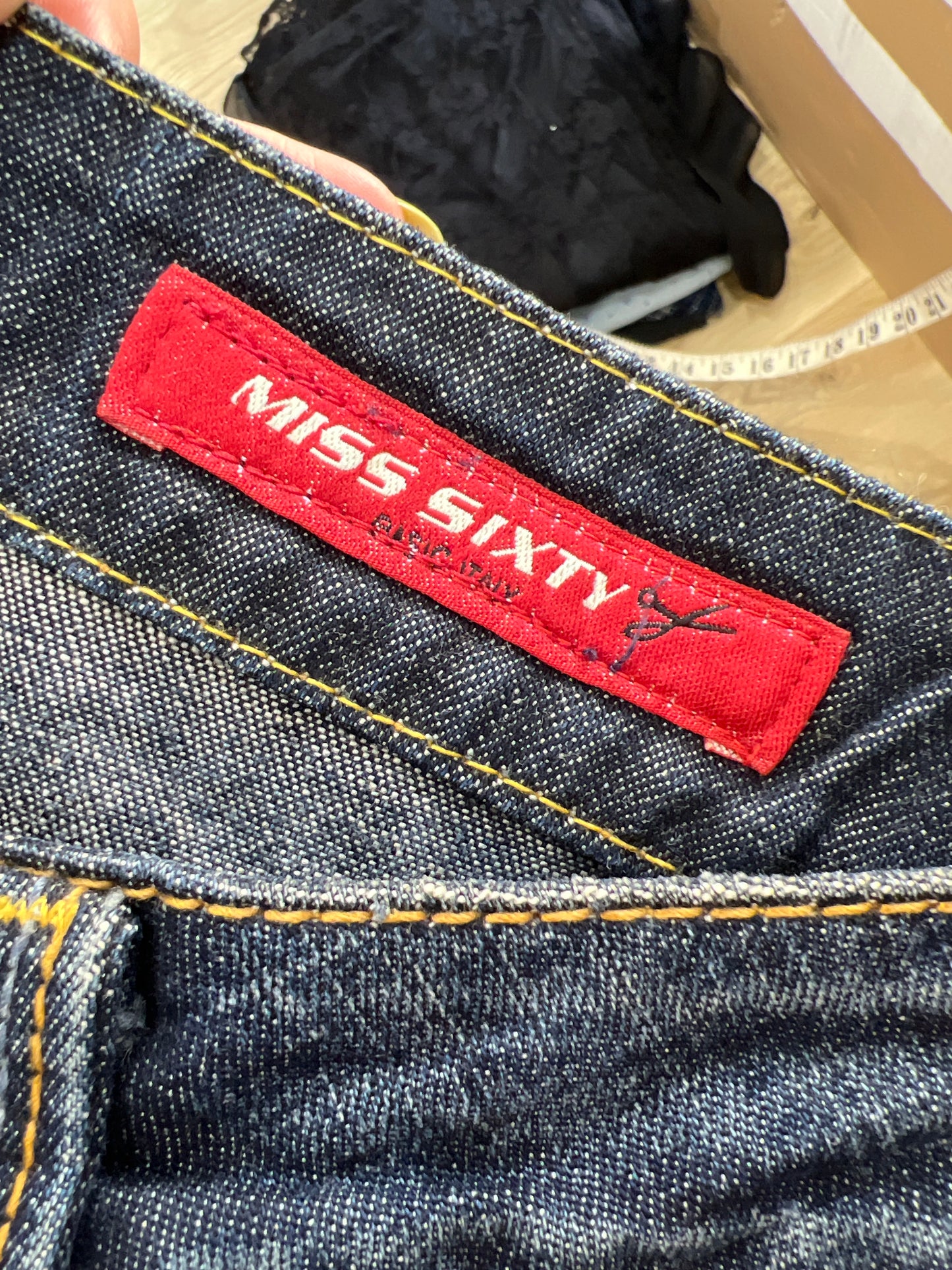 vintage edit seventeen | small dark wash miss sixty capri jeans