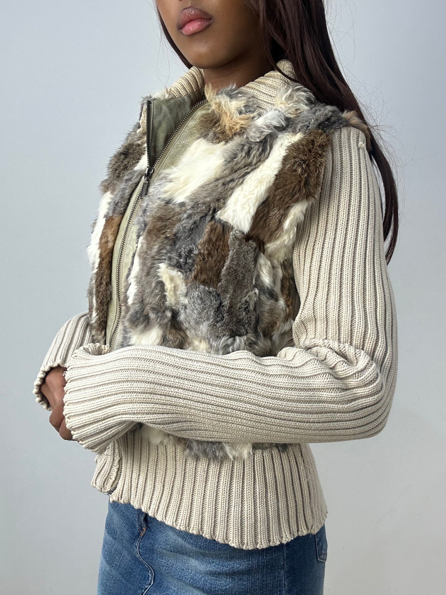 vintage edit thirty-three | medium cream knit zip up jumper with faux fur detail