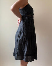 french summer drop | taille: S · couleur: noir · article: robe · détails: broderie anglaise + longueur midi