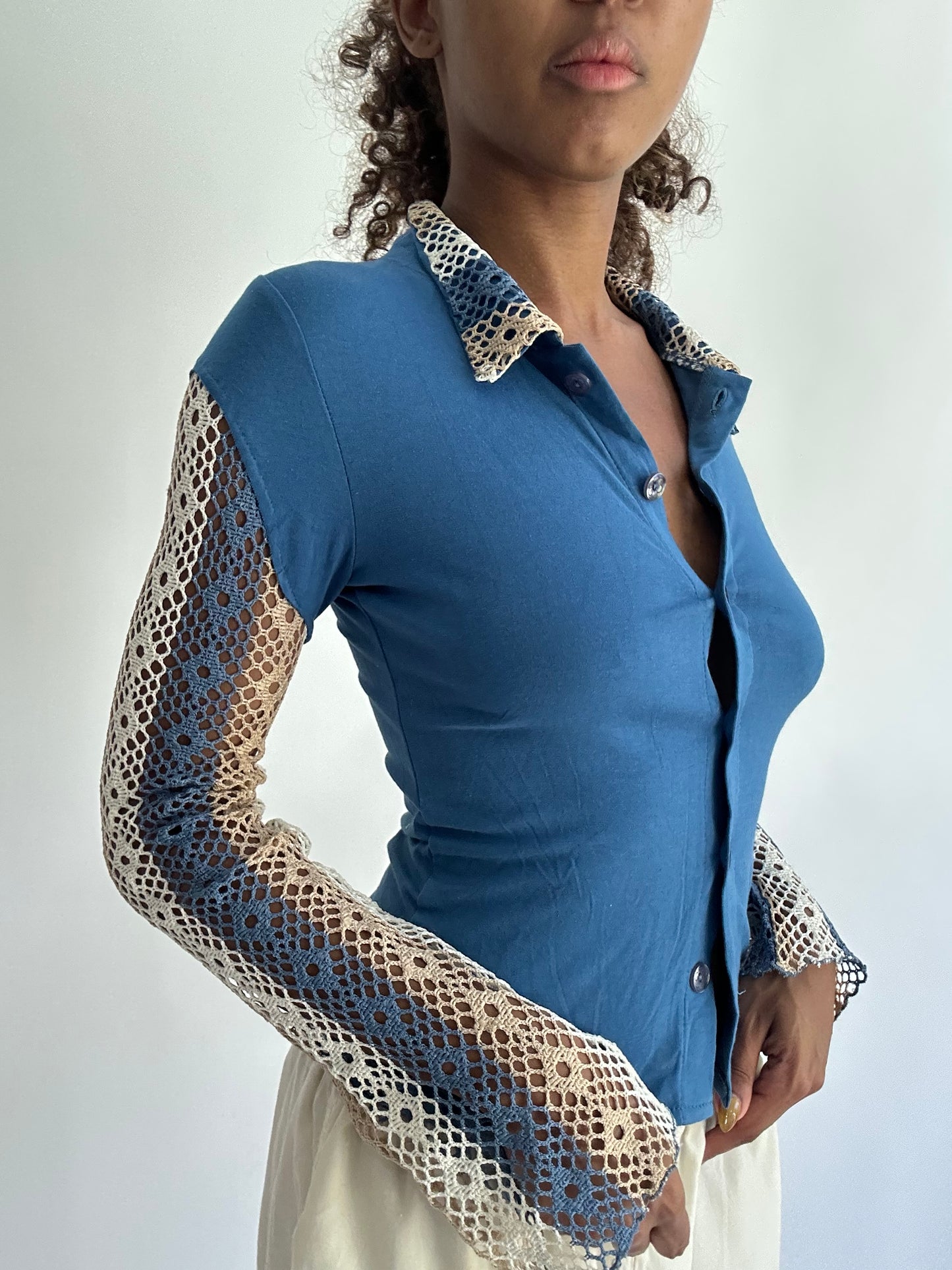 ‼️ | small blue button up jersey style long sleeve shirt