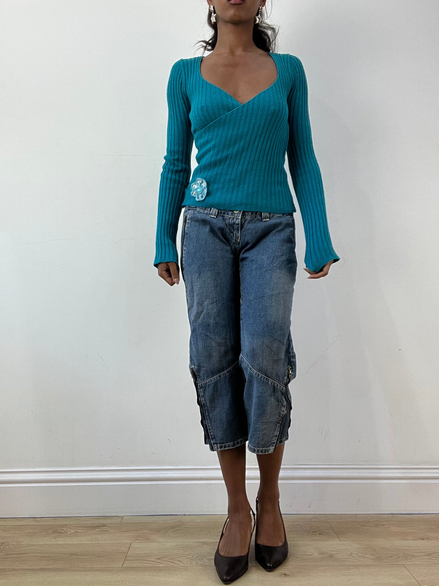 BEST PICKS | small blue levis denim cropped jeans
