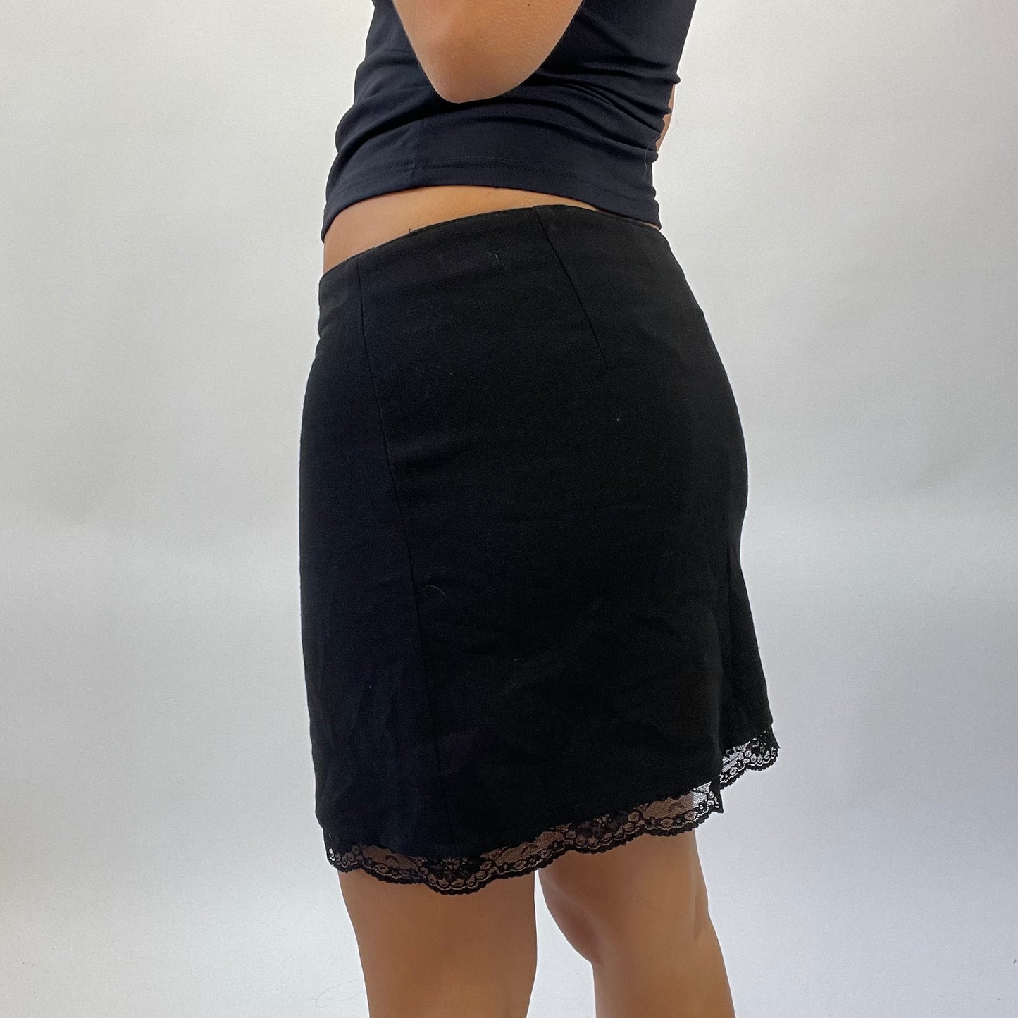 POSH AND BECKS DROP | small black skirt with lace trim