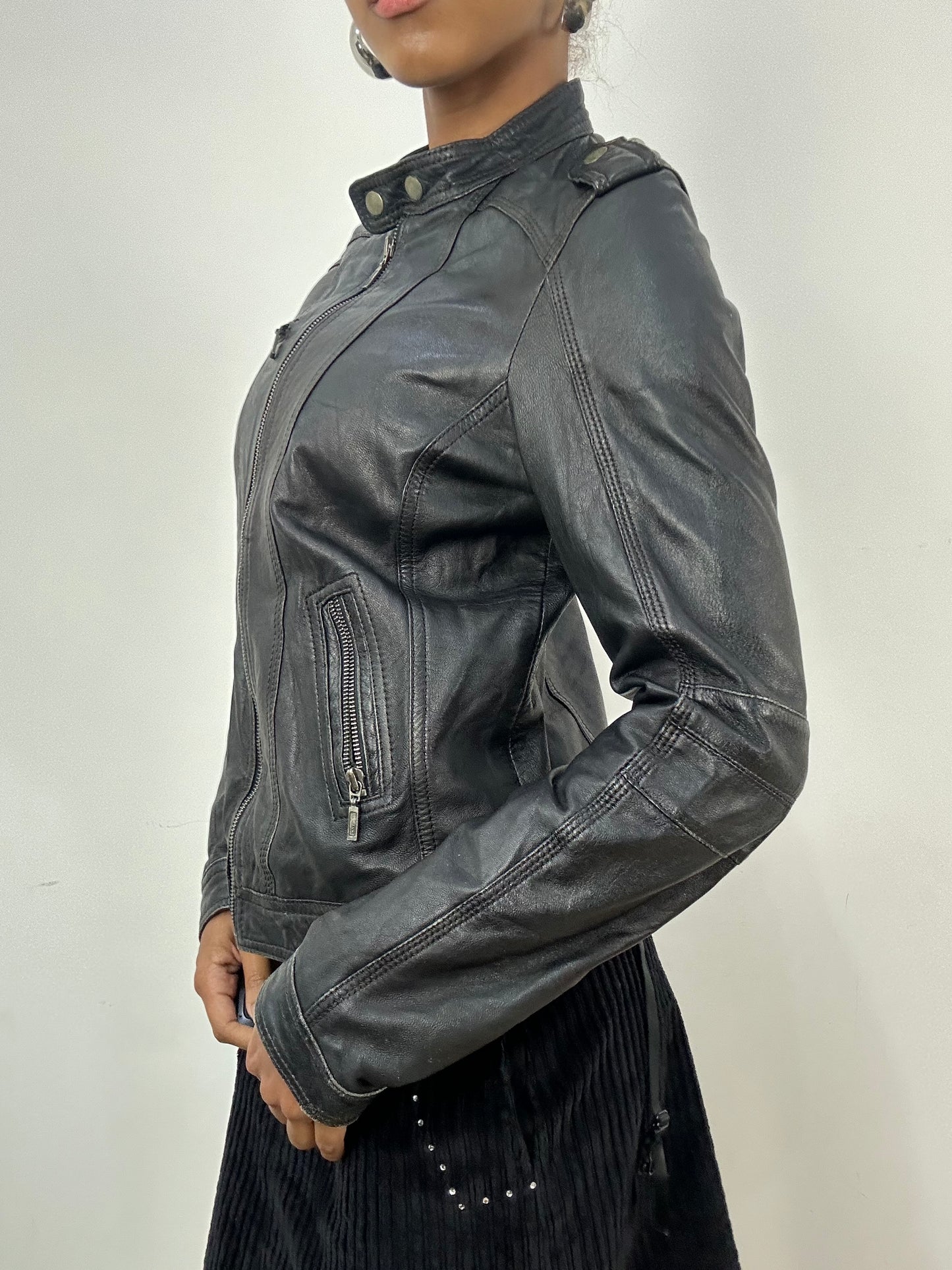 vintage edit: indie sleaze | small black faux leather jacket