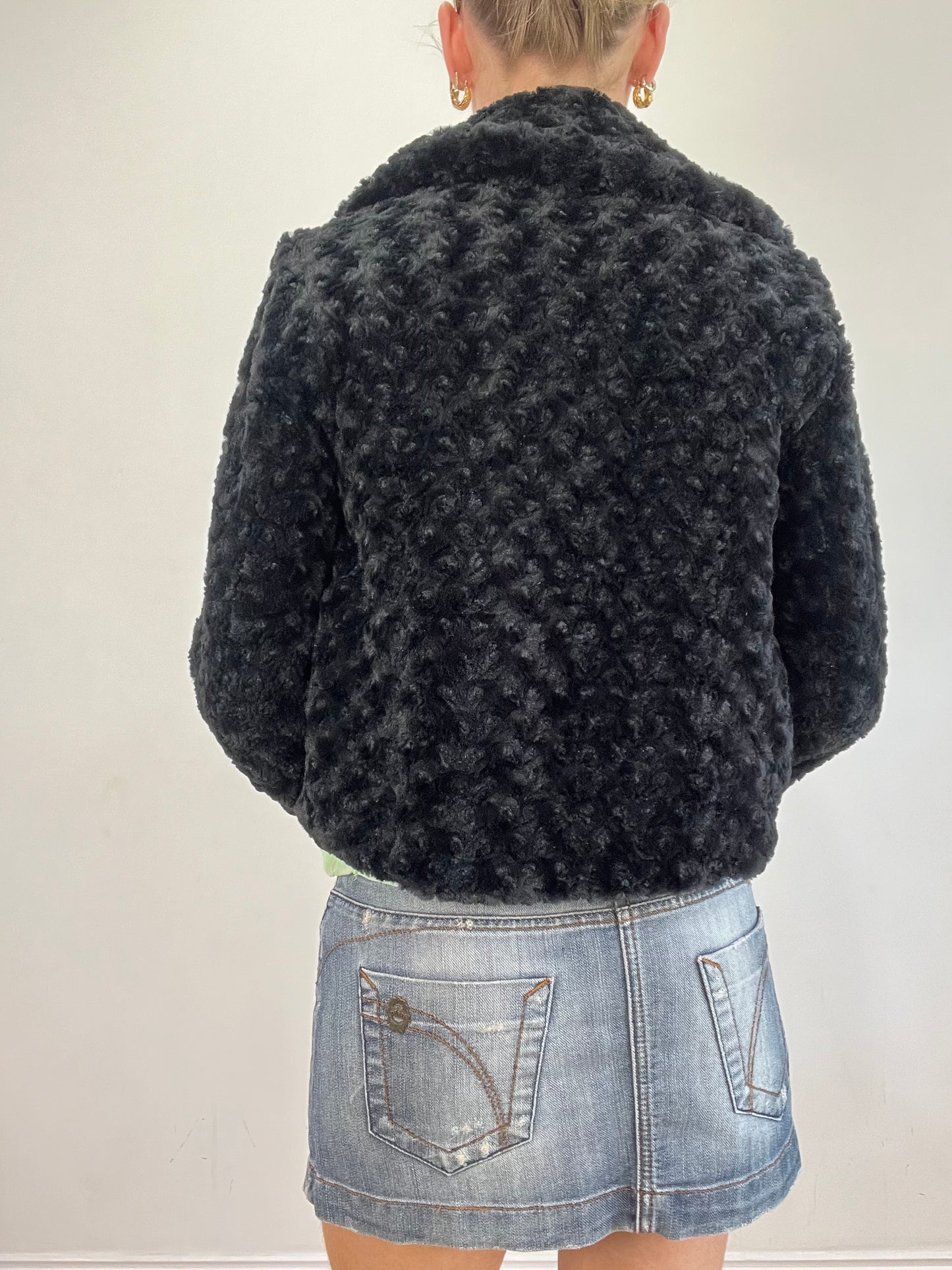 vintage edit twenty | medium black faux fur jacket
