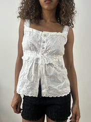 vintage edit: valentine’s day | taille: S · couleur: blanc · article: haut · détails: broderie anglaise