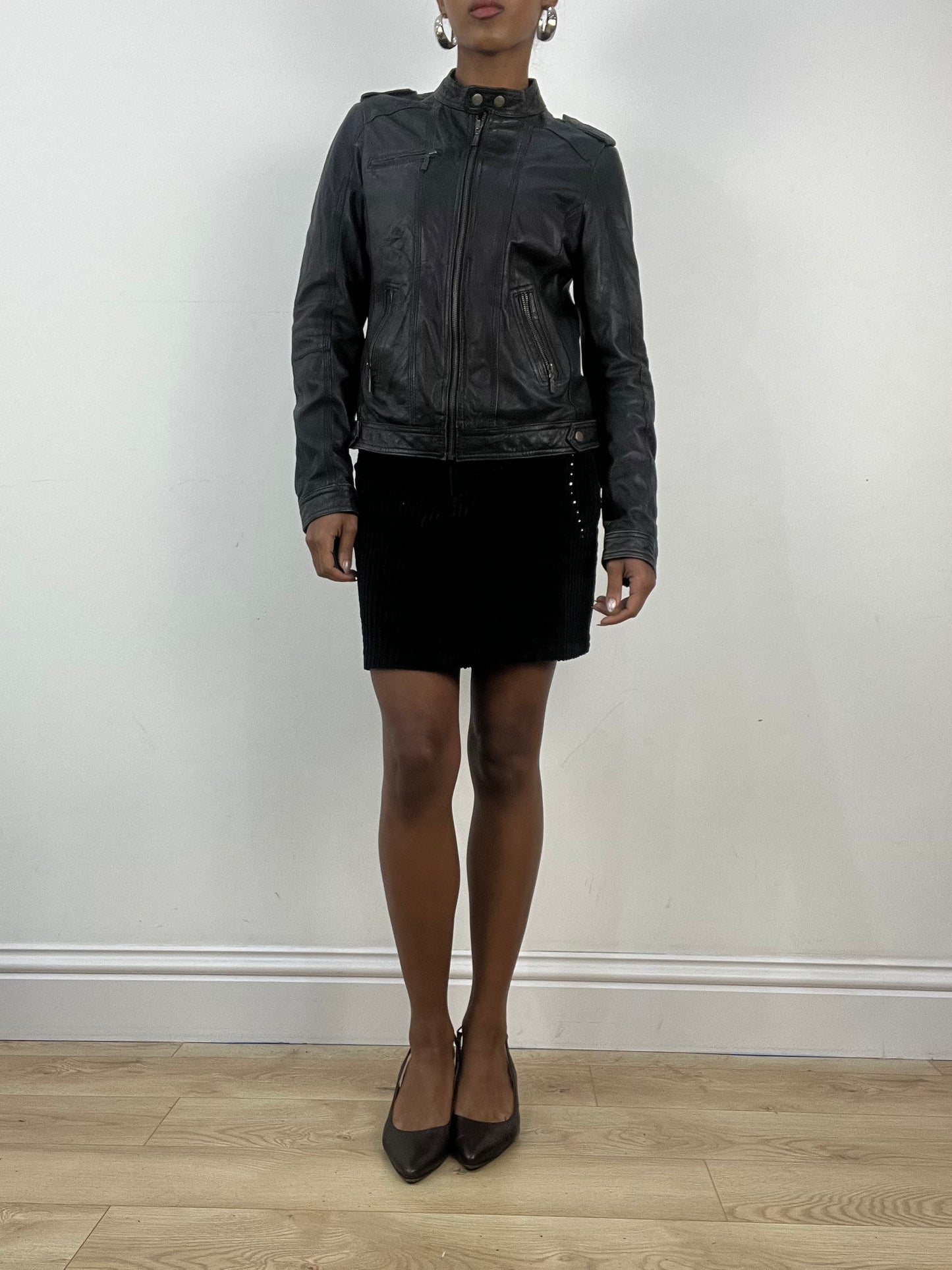 vintage edit: indie sleaze | small black faux leather jacket