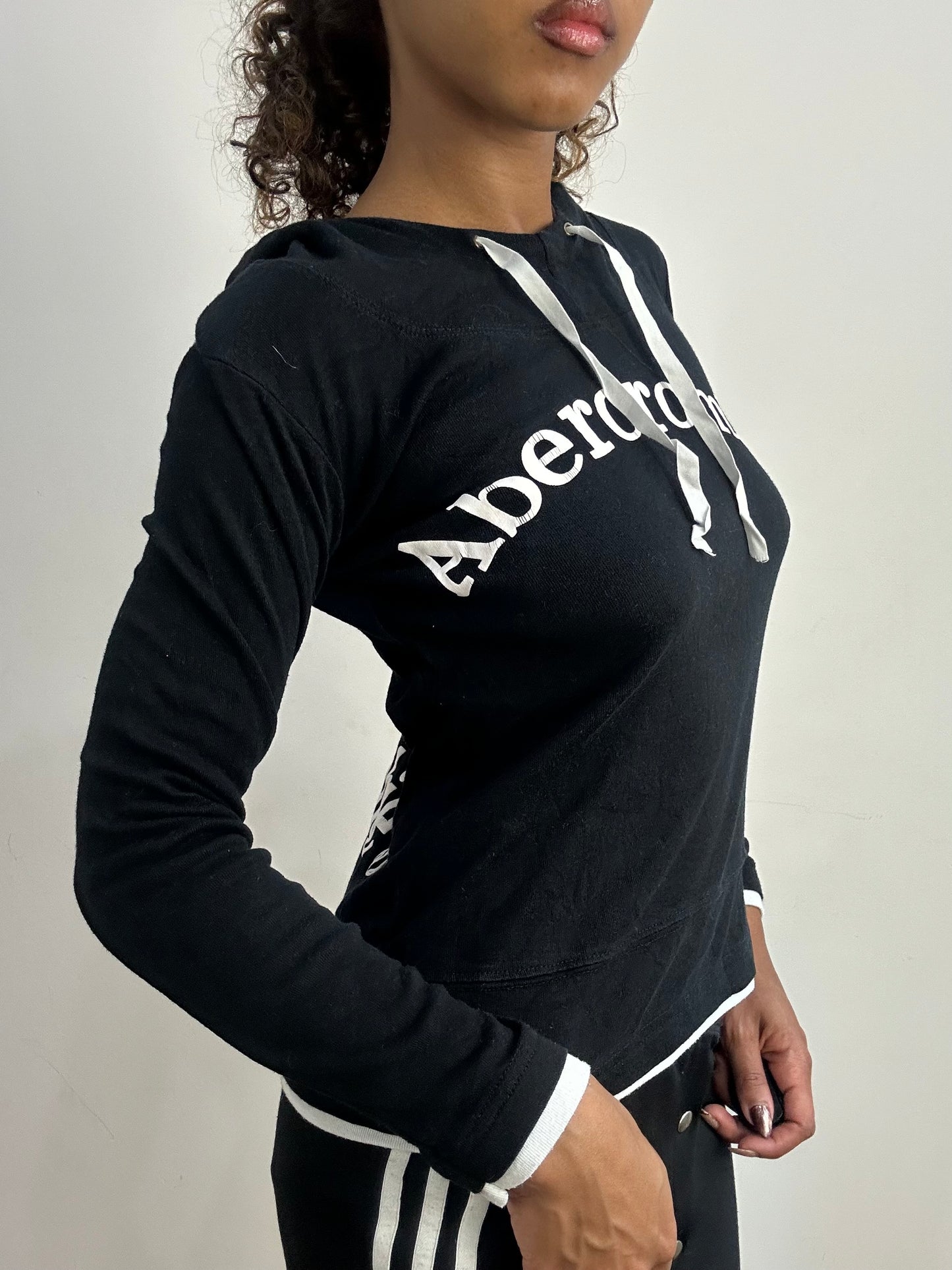 athleisure edit | small black abercrombie and fitch hoodie top