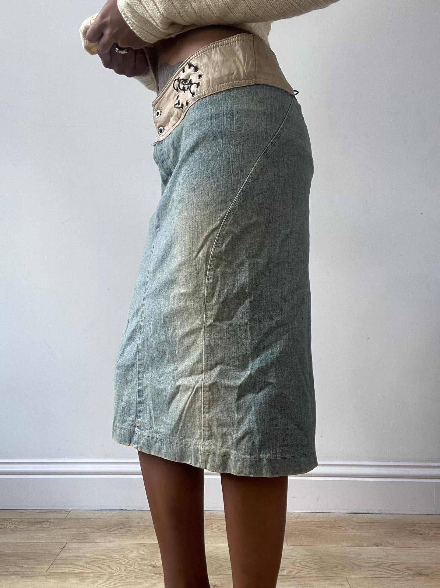 BEST PICKS | small blue denim midi skirt