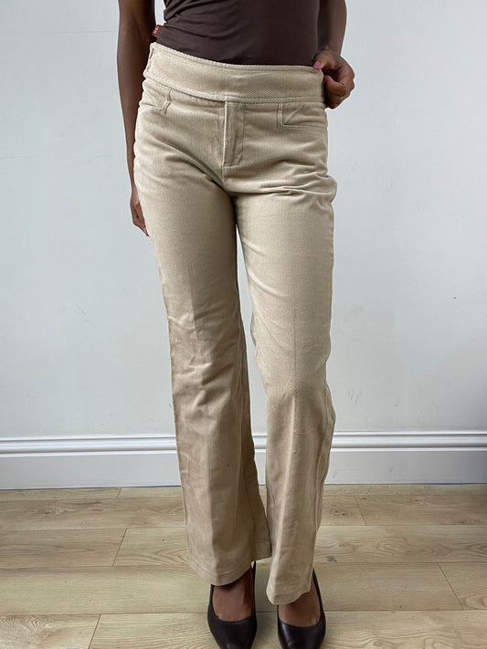 vintage edit: festival | couleur: beige · matière: velours côtelé · article: pantalon · détails: vintage + intégré + côté + boutons + mango