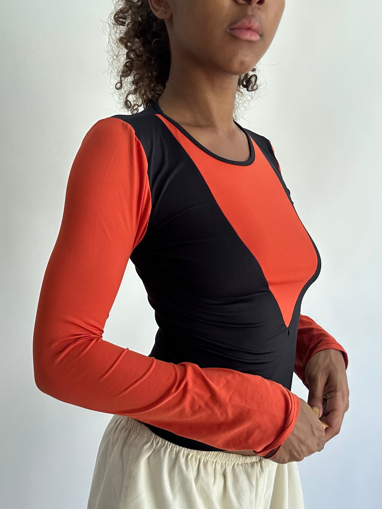 ‼️ | small black and orange long sleeve top