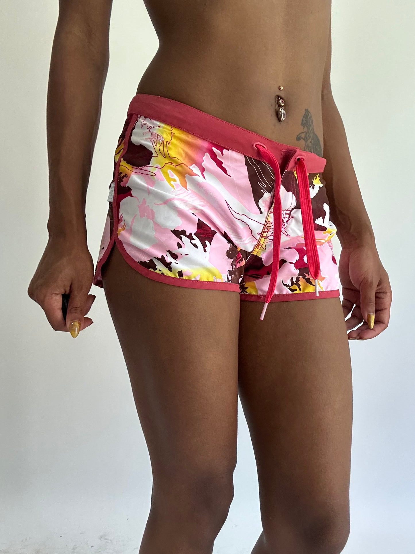 BEST PICKS | small pink o’neill tropical mini shorts