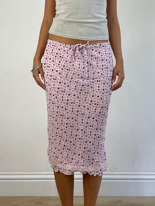 VINTAGE PICKS | small white floral patterned midi skirt