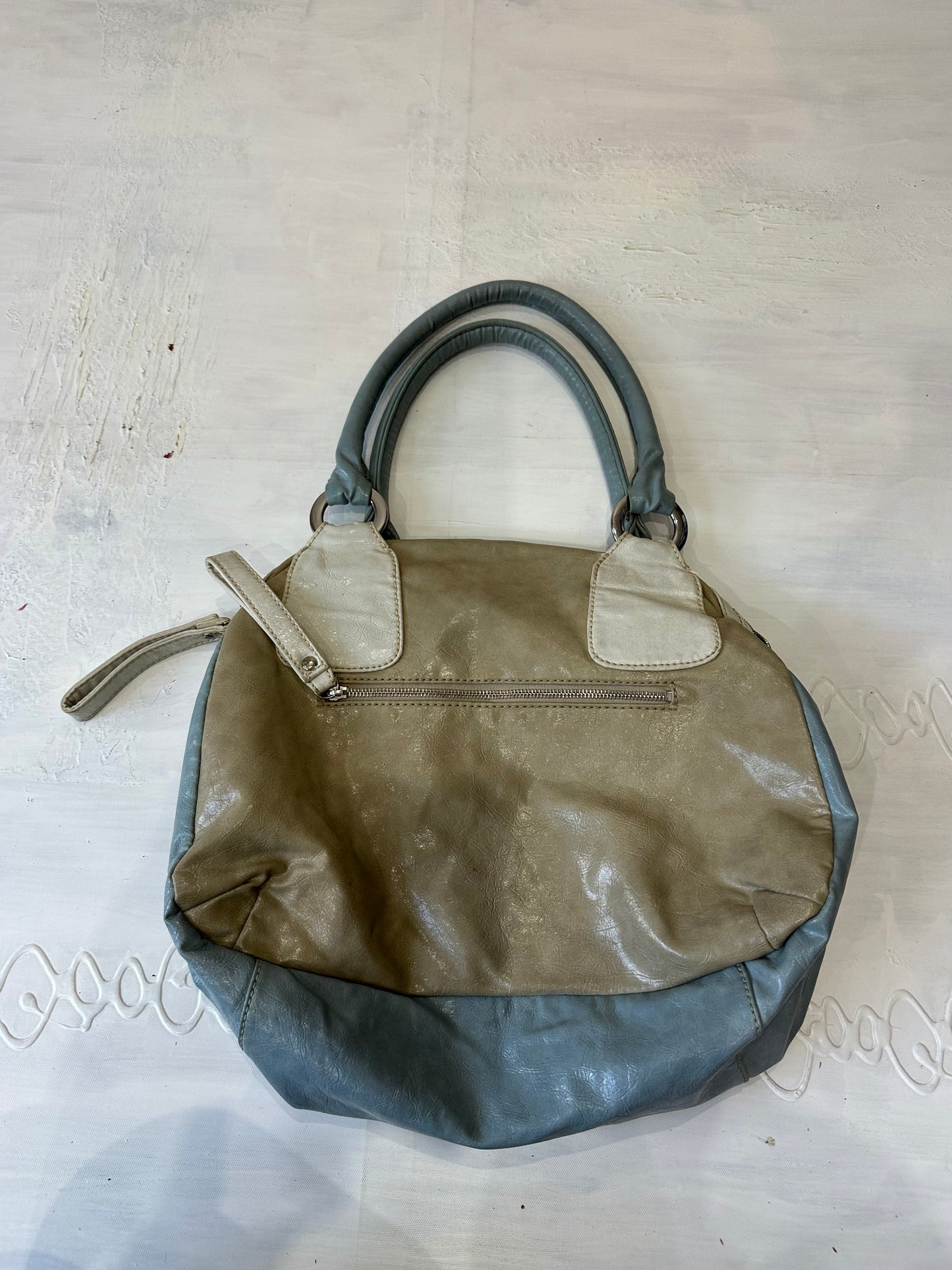 LFW edit | blue and beige guess faux leather bag with silver hardware