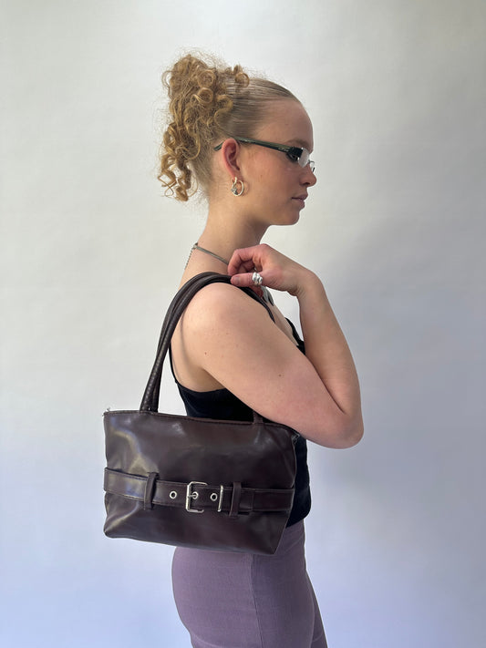 devil wears prada | brown buckle shoulder bag