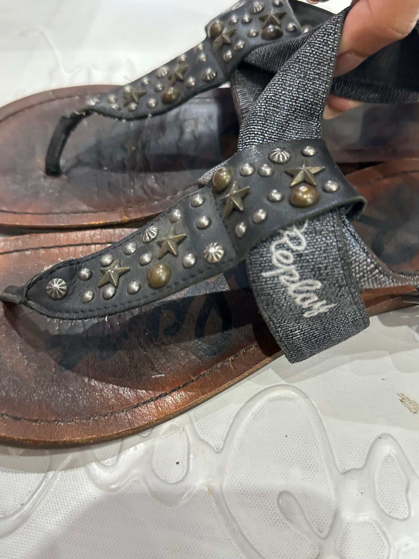 vintage edit: fashion week | UK6 black replay gladiator sandals