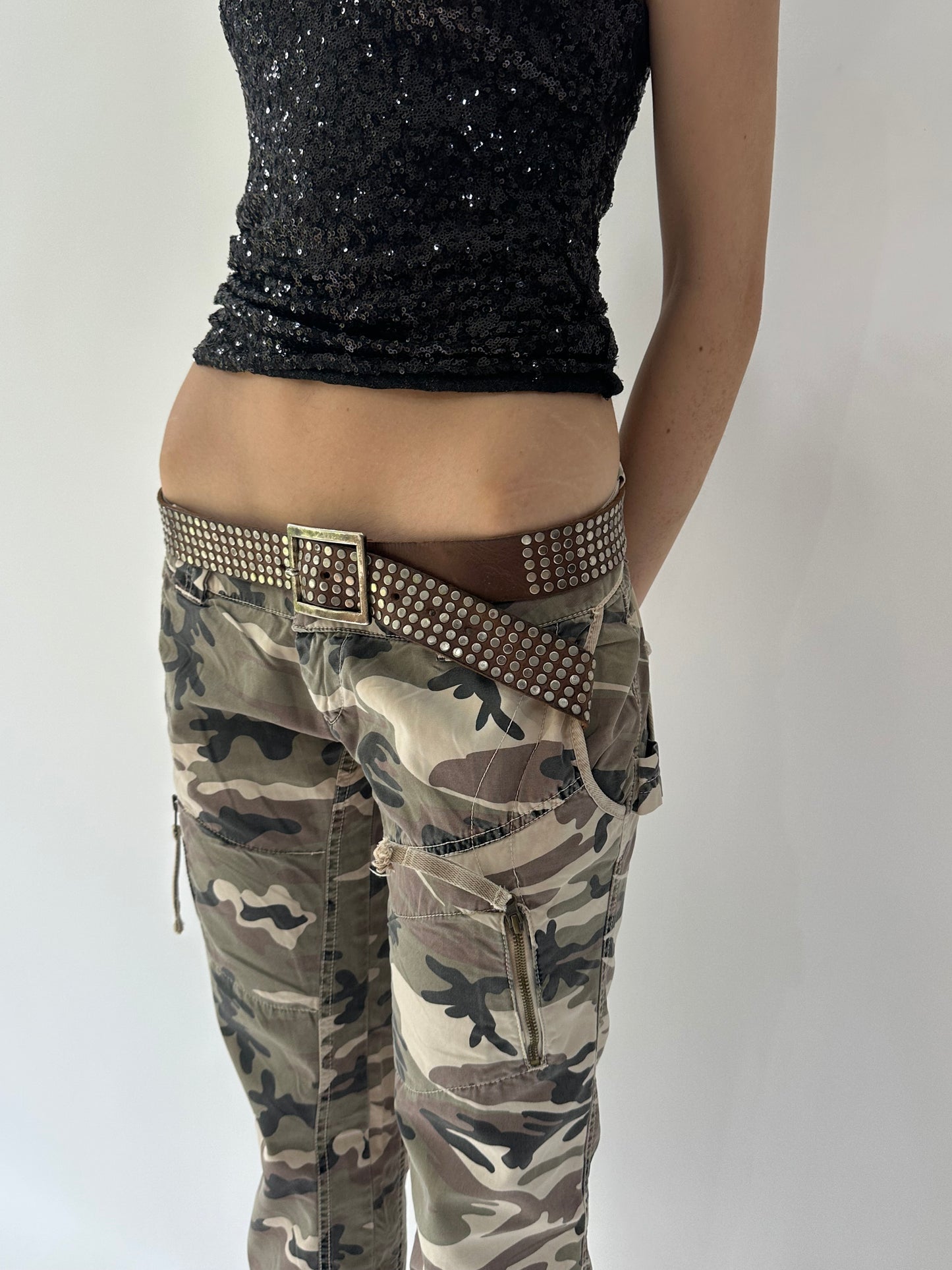 festival drop | brown leather studded belt with metal buckle